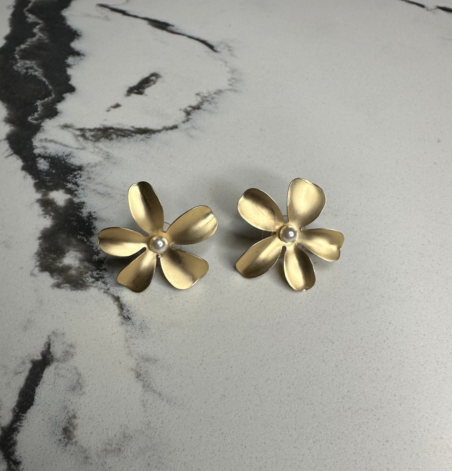 Gold Flower Stud Earrings